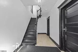 176 N 16th St, East Orange, NJ 07017 - Photo 3