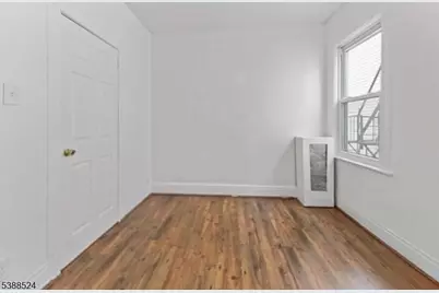 176 N 16th St, East Orange, NJ 07017 - Photo 15