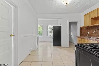 176 N 16th St, East Orange, NJ 07017 - Photo 13