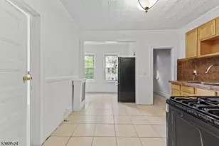 176 N 16th St, East Orange, NJ 07017 - Photo 13