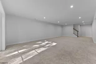 58 Oakwood Blvd, Union Township, NJ 08827 - Photo 35