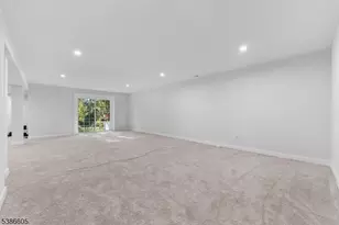 58 Oakwood Blvd, Union Township, NJ 08827 - Photo 33