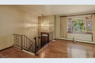 1454 S End Pkwy, Plainfield, NJ 07060 - Photo 5