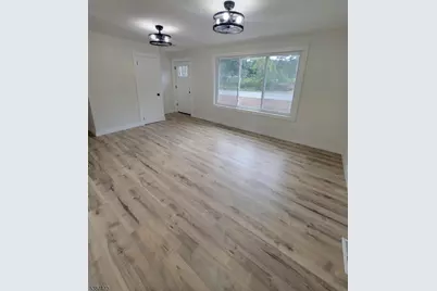 38 Roselawn Ave, Hopewell Twp., NJ 08302 - Photo 3