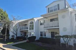 46 Crestview Ln, Mount Arlington, NJ 07856 - Photo 1