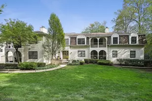 17B Heritage Dr, Chatham Township, NJ 07928 - Photo 1