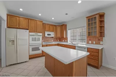 373 Windfall Ln, Franklin Township, NJ 08873 - Photo 15