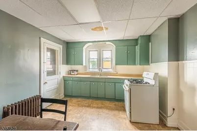 36 Fulton St, Phillipsburg, NJ 08865 - Photo 11