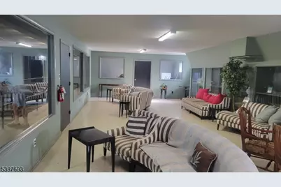 284 W Mill Rd, Washington Township, NJ 07853 - Photo 5