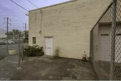 2-8 Pennsy Pl, Newark, NJ 07114 - Photo 7