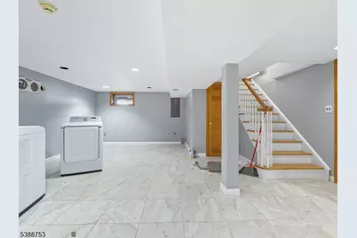 35 Rieder Rd, Edison, NJ 08817 - Photo 15