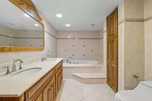 35 Rieder Rd, Edison, NJ 08817 - Photo 17