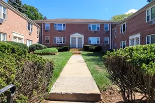 31 York Dr, Edison Twp., NJ 08817 - Photo 1