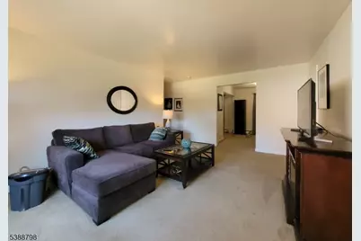 31 York Dr #3A, Edison Twp., NJ 08817 - Photo 3