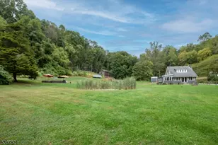 31 Fox Farm Rd, Lopatcong Township, NJ 08865 - Photo 1