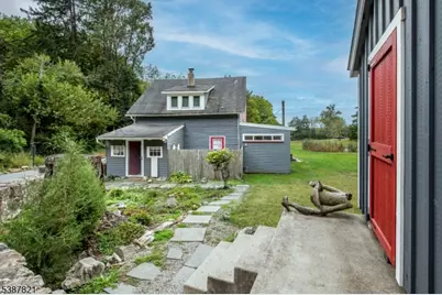 31 Fox Farm Rd, Lopatcong Township, NJ 08865 - Photo 21