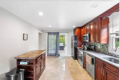 159 E Shore Trl, Sparta Township, NJ 07871 - Photo 9