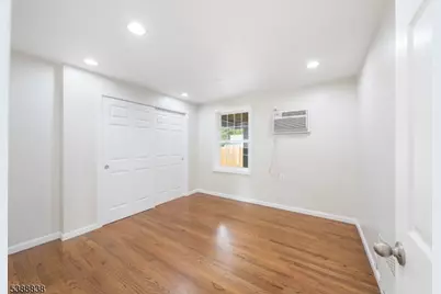 2429 Vauxhall Rd, Union Township, NJ 07083 - Photo 11