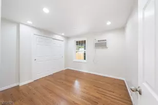 2429 Vauxhall Rd, Union Township, NJ 07083 - Photo 11