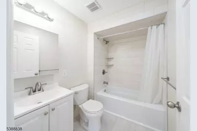 2429 Vauxhall Rd, Union Township, NJ 07083 - Photo 17