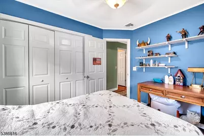 22 Chestnut St, Bloomingdale, NJ 07403 - Photo 13