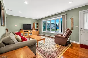 22 Chestnut St, Bloomingdale, NJ 07403 - Photo 7