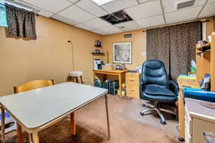 22 Chestnut St, Bloomingdale, NJ 07403 - Photo 21