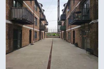 63-69 Rome St #1J, Newark, NJ 07105 - Photo 3