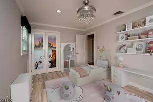 34 Lincoln St, Roseland, NJ 07068 - Photo 13