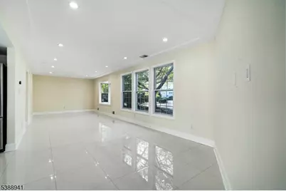 8 Stephenville Pkwy, Edison, NJ 08820 - Photo 9