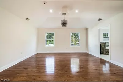 8 Stephenville Pkwy, Edison, NJ 08820 - Photo 27