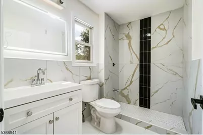 8 Stephenville Pkwy, Edison, NJ 08820 - Photo 37