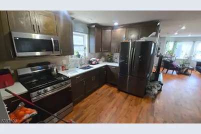 21 Rose St, Paterson, NJ 07501 - Photo 3