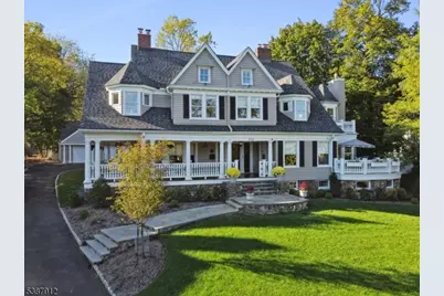 372 Up Mountain Avenue, Montclair, NJ 07043 - Photo 1