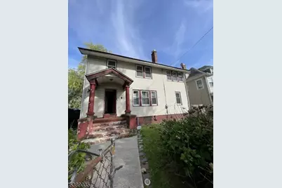 42 Leslie St, Newark, NJ 07108 - Photo 1