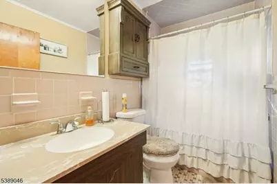 212 N Jackson Ave, North Plainfield, NJ 07060 - Photo 7