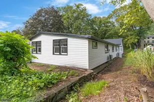 68A Trenton Ave, Frenchtown, NJ 08825 - Photo 3