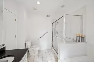 15 Republic Row, Franklin Township, NJ 08873 - Photo 31