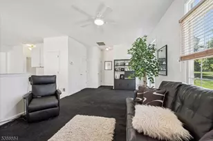 15 Republic Row, Franklin Township, NJ 08873 - Photo 25