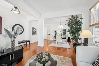 15 Republic Row, Franklin Township, NJ 08873 - Photo 9