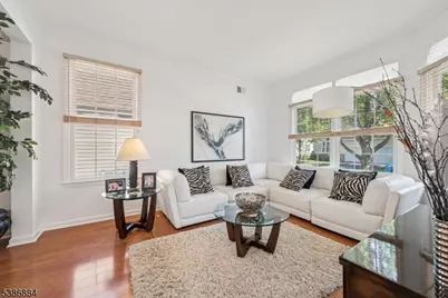 15 Republic Row, Franklin Township, NJ 08873 - Photo 13