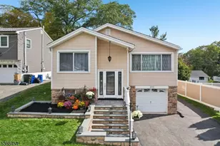 502 Mansel Dr, Roxbury Township, NJ 07850 - Photo 1