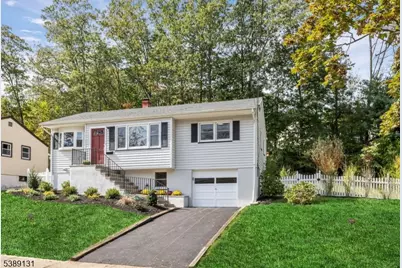 9 Walter Dr, Bloomingdale, NJ 07403 - Photo 1