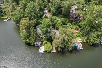 151 Pine Tree Rd, Bloomingdale, NJ 07403 - Photo 3