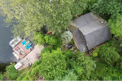 151 Pine Tree Rd, Bloomingdale, NJ 07403 - Photo 11