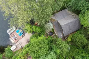 151 Pine Tree Rd, Bloomingdale, NJ 07403 - Photo 11