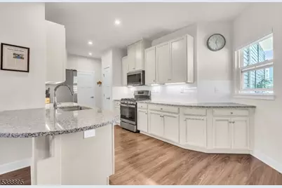 11 Sharp Shinned Ct, Washington Township, NJ 07882 - Photo 3