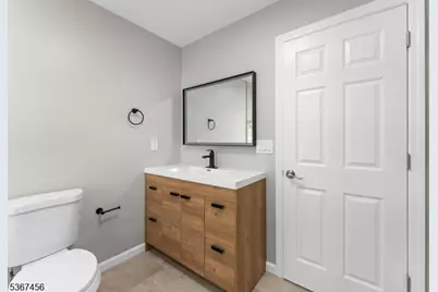 331 West Ln, Clark Township, NJ 07066 - Photo 31