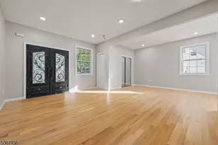 331 West Ln, Clark Township, NJ 07066 - Photo 15