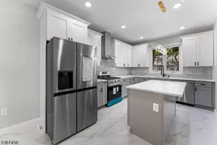 331 West Ln, Clark Township, NJ 07066 - Photo 9